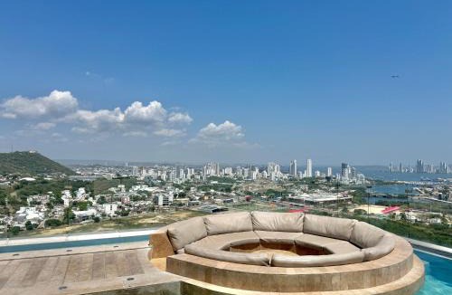 El Cabrero Apartment | NEW! Ocean & City 360views 25FL FREE Airport pick up BY IMZ