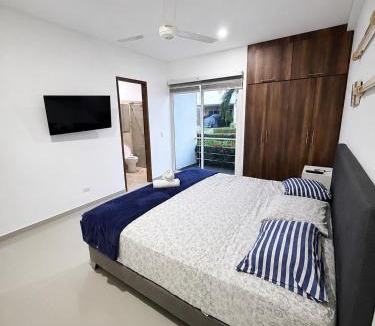 Flandes House | Luxury house with private pool for 12 people
