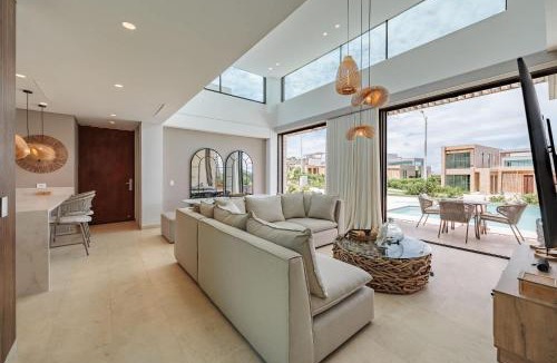 Porto Nao House | Modern 4 bedroom villa with tropical vibes in Baru