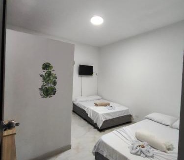 Guadalajara de Buga Hostel | Hospedaje Monasterio