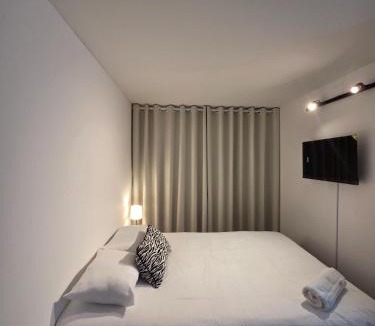 Barrios Unidos Bed & Breakfast | Andes 97 Guest House