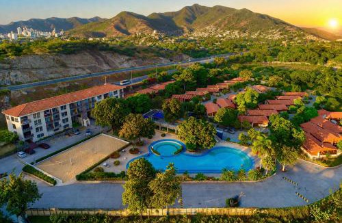 Gaira House | Cabaña Campestre Premium Piscina WiFi Rapido AC Cerca Rodadero