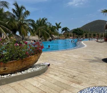 Urb Plenomar Apartment | Samaria Club de playa 808 Torre 1