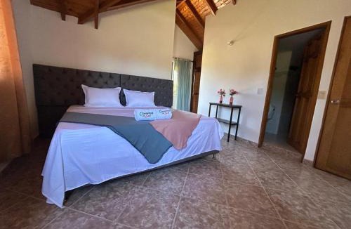 El Penol Villa | El Peñol caminos del sol with a view of the dam