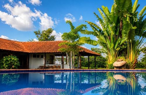 Montenegro Villa | Villa campestre en el Quindío con piscina, bbq, zonas verdes cerca al Parque del Café