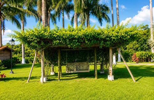 Montenegro Villa | Villa campestre en el Quindío con piscina, bbq, zonas verdes cerca al Parque del Café