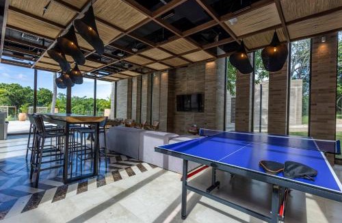 Porto Nao Apartment | Oceanfront Luxury with 3 Bedrooms Jacuzzi & balcony