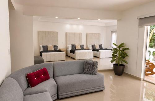 Los Naranjos Villa | La Toscana del Poblado