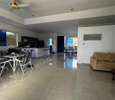 Flandes House | Casa Calma con Piscina en Girardot
