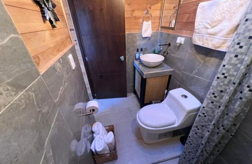El Rosario House | Lunera Lodge cabin in Santa Elena