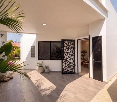 Tubara House | Guantalamera Resort