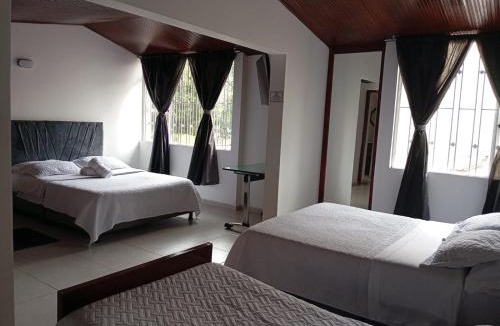 Suba House | Casa Hotel HyL Pontevedra - cerca a la clínica Shaio, Pontevedra