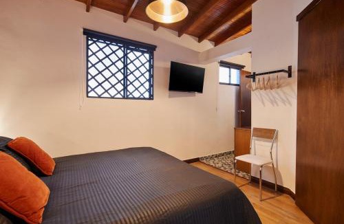 Patio Bonito Apartment | Spacious 5BRw AC Jacuzzi Poblado
