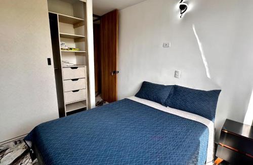 Floridablanca Apartment | Moderno apto con AC, balcón y gran ubicación frente a la FOSCAL