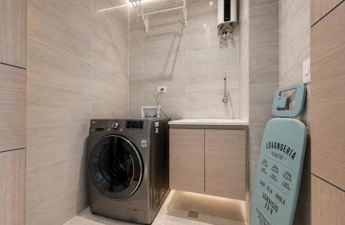 Calle 100 Apartment | Prime Building Luxury Loft by Estoril 100
