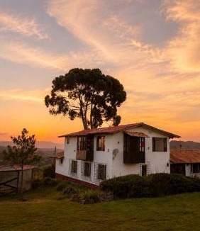 Tota Villa | Finca San Luis - Refugio y Naturaleza