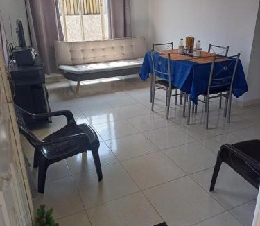 Cali Apartment | Lion Family House-Acogedor apartamento-3er piso