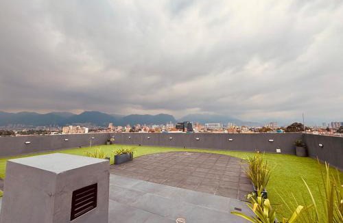 Quinta Paredes Apartment | USA Embassy Corferias Malls Security 10 minutes to Connecta