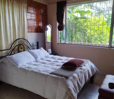 Alban House | El Girasol alojamiento rural
