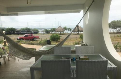 Tubara House | Marina Puerto Velero Cabaña