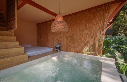 Sopetran Villa | Cabaña El Mamoncillo - Jacuzzi Privado con Calefacción y Malla Catamarán - Cerca a Medellín