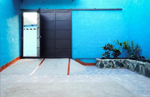 Soacha House | Casa LAS TRES REINAS
