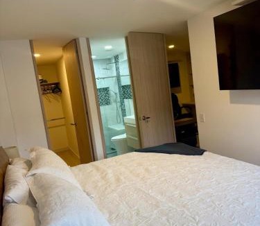 Santa Fe Apartment | Eternal Springs 8pp, 3br, 2bt, 3acs, Pool, Jacuzzi