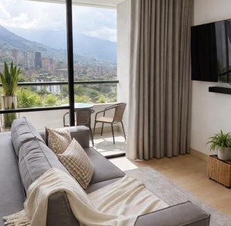 El Poblado Apartment | Monaco by Top Location City View