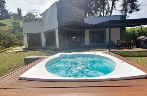 El Penol Villa | Casa Bella Guatapé acceso directo a la represa