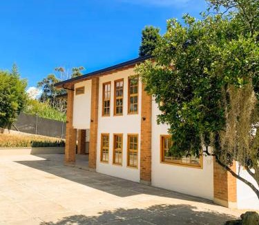 Envigado Villa | AMAZING EL POBLADO VIEWs-MODERN VILLA