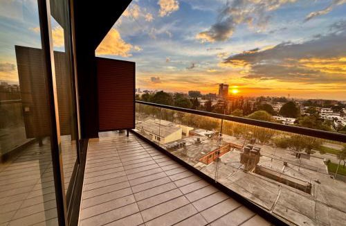 Antiguo Country Apartment | Spectacular loft-style penthouse in El Virrey