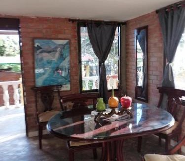Yumbo Apartment | Casa Lucy