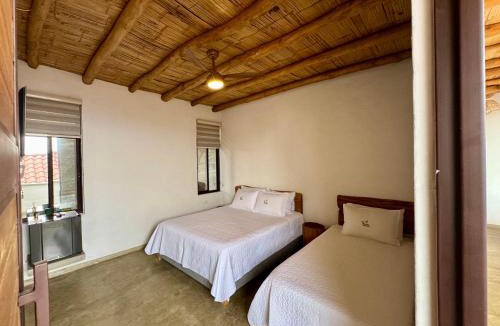 Quebradanegra Resort | Finca Campestre Colibrí