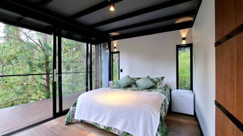Guarne Resort | Tranquil Holiday Park Retreat in Guarne, Antioquia