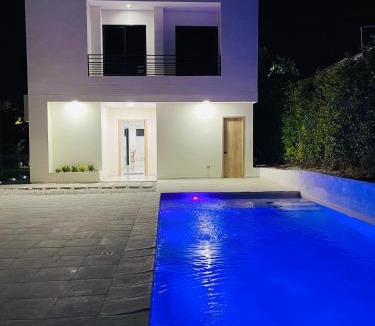 Papare Villa | Villa Sierra Mar