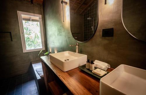 Bahia Solano Hotel | Black Sands Lodge