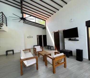 Sopetran Villa | Villa Cavil Jacuzzi con Calefaccion Cerca a Medellin