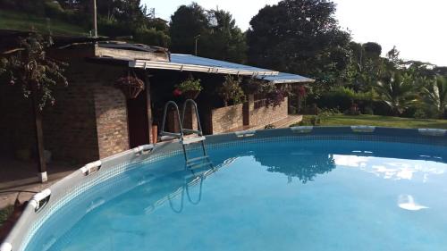 Guaduas House | Casa de descanso los troncos