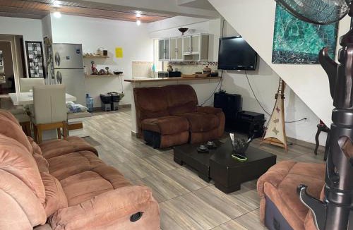 San Rafael House | Casa compartida - Las 5 Quintas