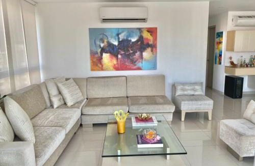 Riomar Apartment | Apartamento en Riomar a pocas cuadras CC Buenavista
