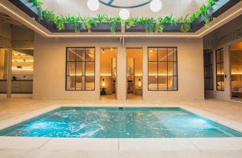 Las Lomas I House | Casa Clementina