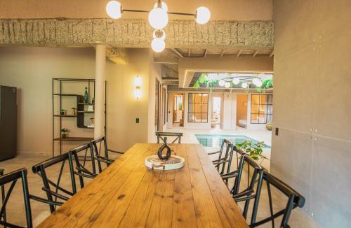 Las Lomas I House | Casa Clementina