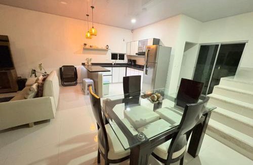 Melgar Villa | Casa WHITE