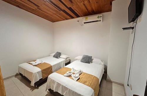 Villavieja Hotel | Casa Hotel Diana Luz