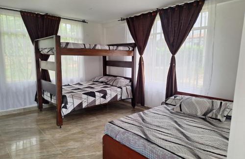 Aguazul House | Finca Las Vegas