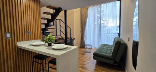 Modelia Apartment | Urban Studio 202 Fast Wi-Fi & Airport Connection