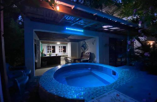 Tierra Bomba Island House | Cabaña Kalaia, completamente privada con Jacuzzi a un minuto de la playa