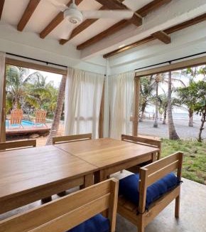 Monitos Hotel | Playa Mulata
