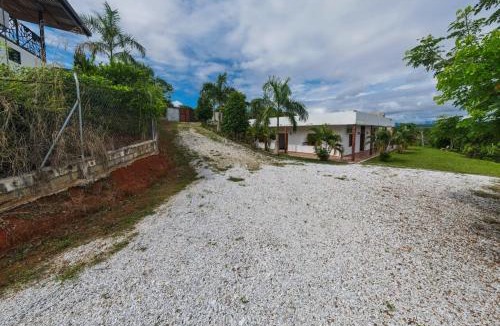 Puerto Triunfo House | Parcela la cascada