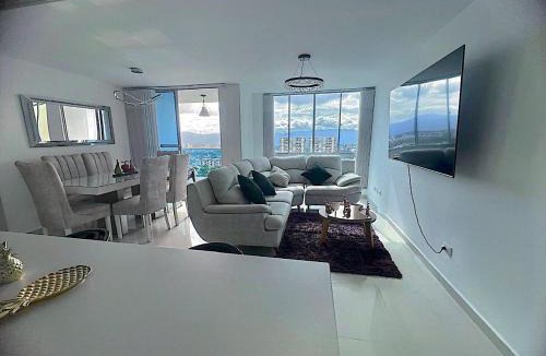 Bucaramanga Apartment | Apartamento lujoso y acogedor frente al centro comercial cacique BGA